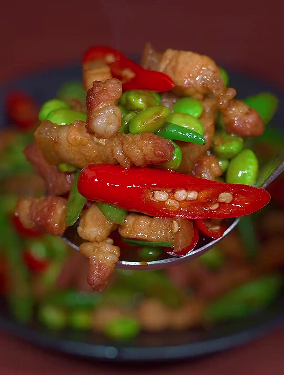 毛豆炒肉丝这样做香辣下饭,简单美味,大人小孩都爱吃