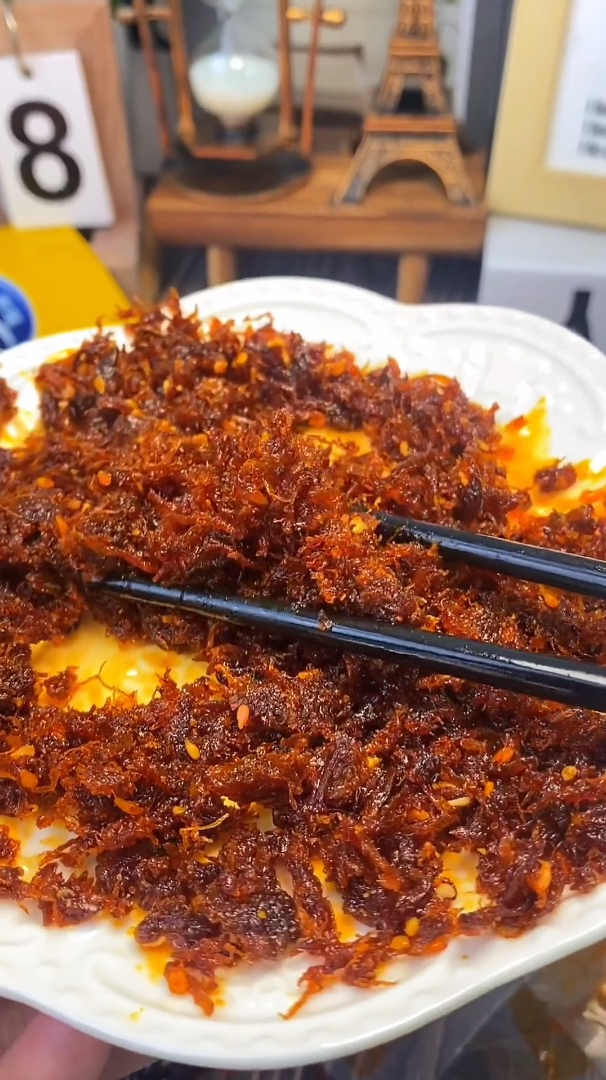 这个灯影牛肉丝太好吃啦,香香辣辣,追剧下饭都好好吃!零食推荐