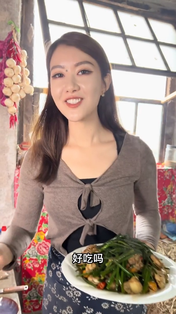 韭菜苔炒扇贝肉,鲜香好吃