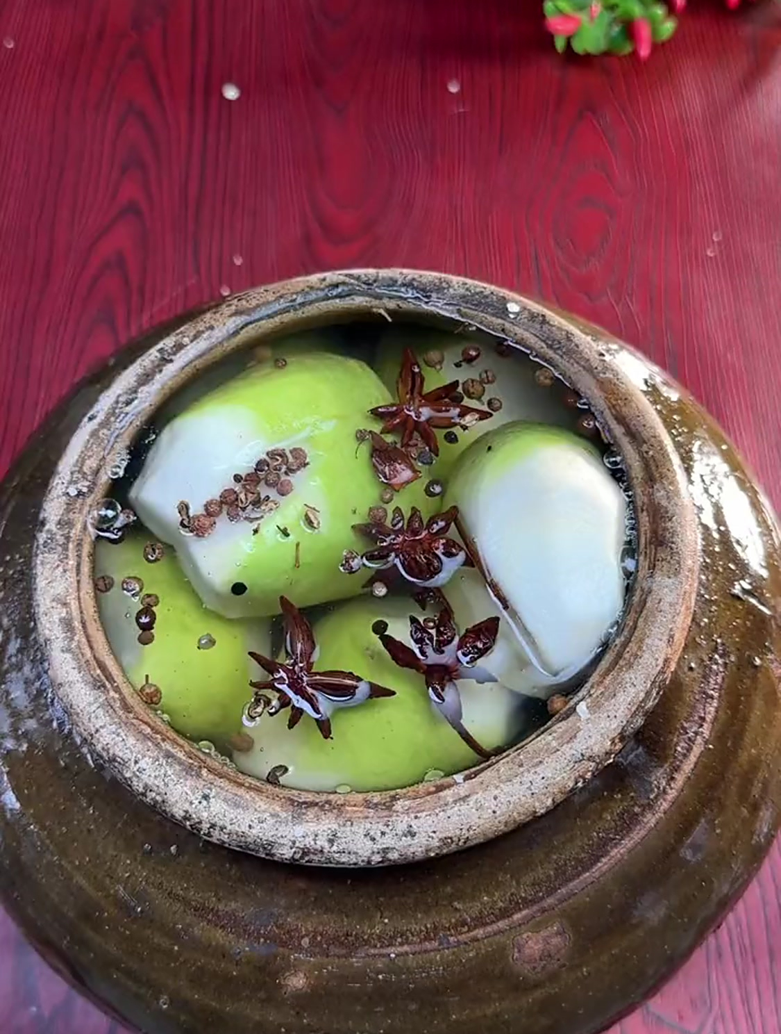 这个季节的芥菜疙瘩大量上市,可以像我这样做泡菜疙瘩