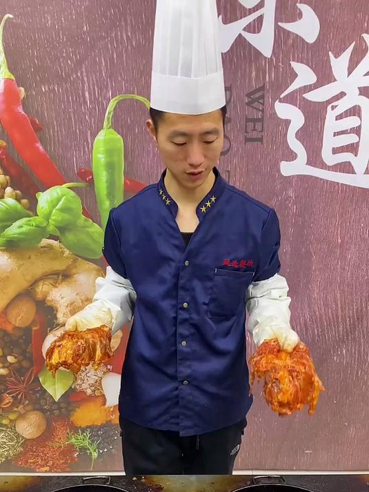 铁板鸡架能挣钱吗?摆摊夜市利润高,回头客天天排队!