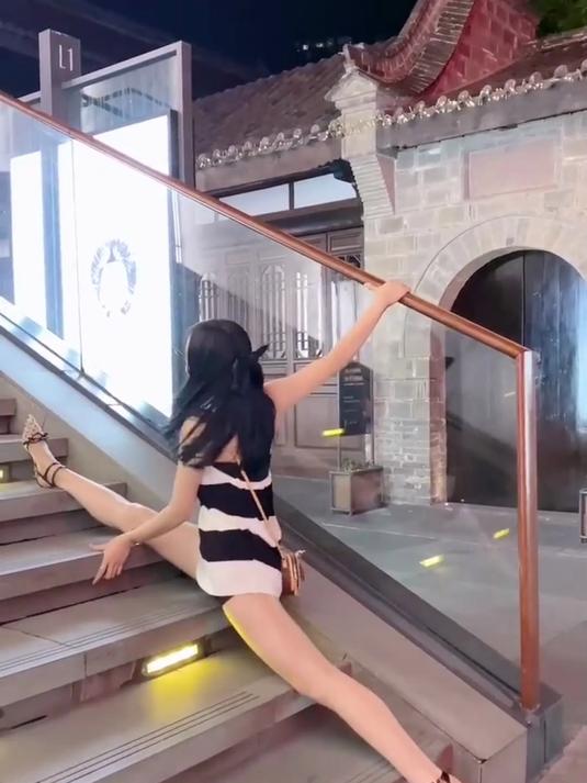 歌声透着无奈,DJ小鱼儿演唱《黑桃A》,太感动了