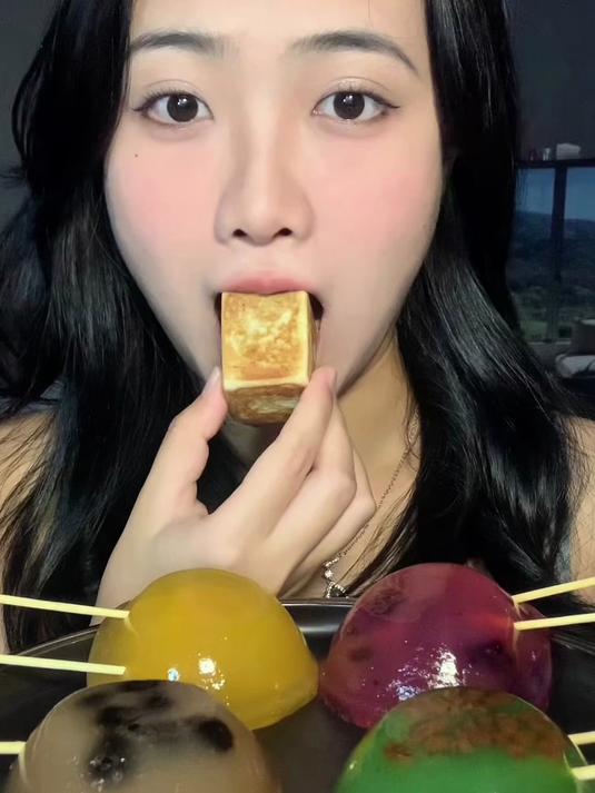 钵仔糕和抹茶芝士仙豆糕也太好吃了