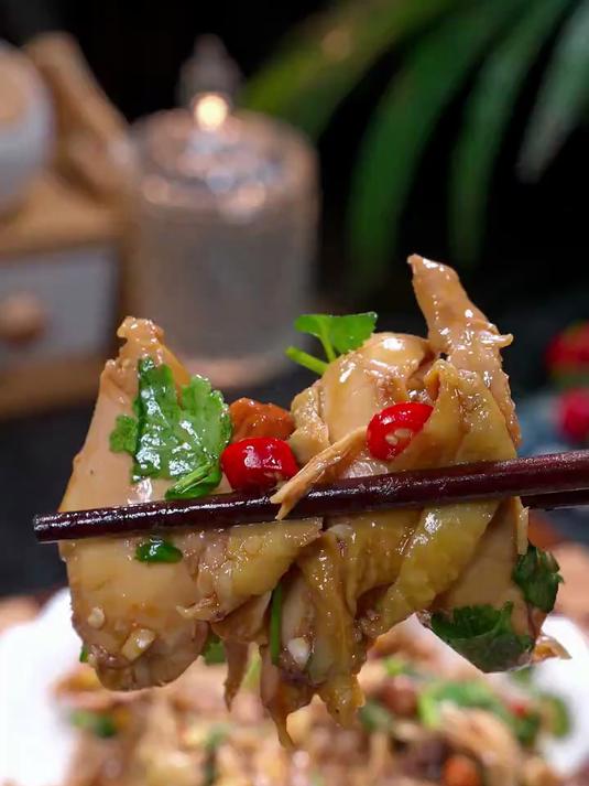鸡腿不要在红烧了,做个椒麻手撕鸡