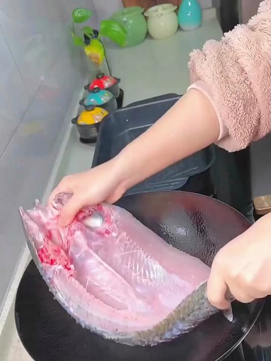 铁板烤鱼的做法