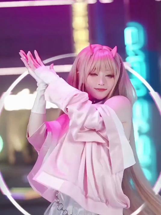 “把时间静止在你爱我的时候。”