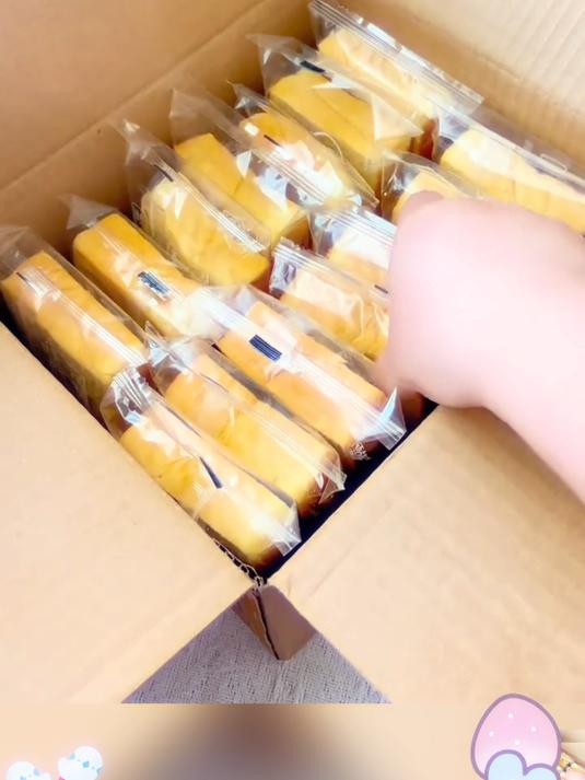 生牛乳和鲜鸡蛋和面松软绵密奶香味超浓郁!关键这价到手14包超划算!#吐司面包#_#牛乳厚切