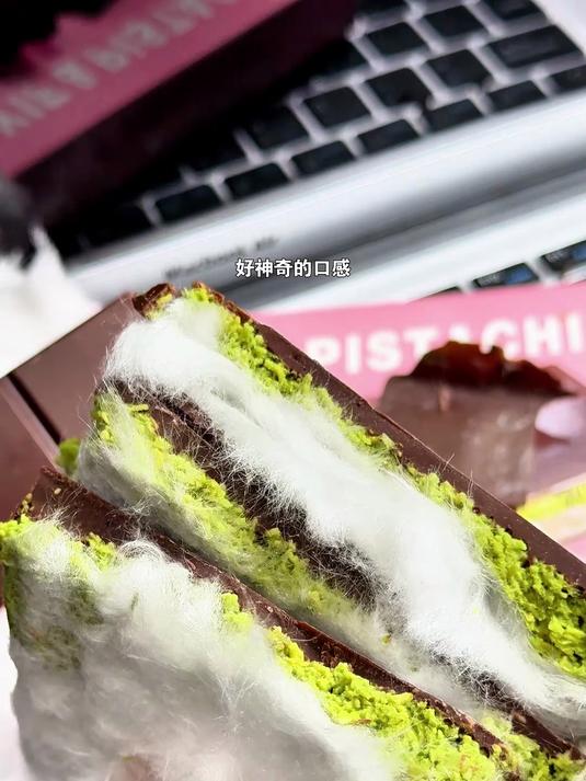 迪拜夹心巧克力开盒惊艳！金箔包装超奢华