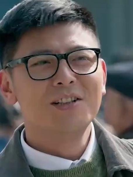 鸡毛飞上天:陈江河邱英杰三年之约 只为让家乡告别贫困