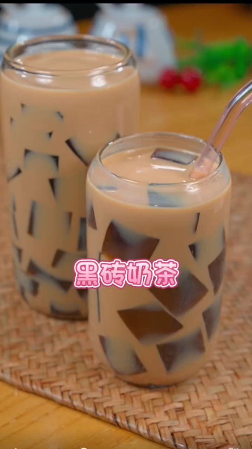 黑砖奶茶,过年回家也能喝到热乎乎的黑砖奶茶,做法特别简单