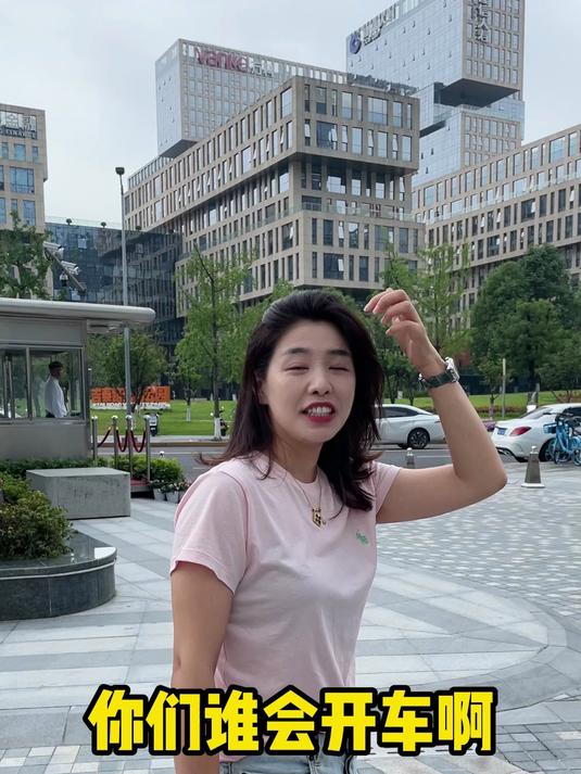 今天到老馆子收个包,也是吃上进口鲫鱼了