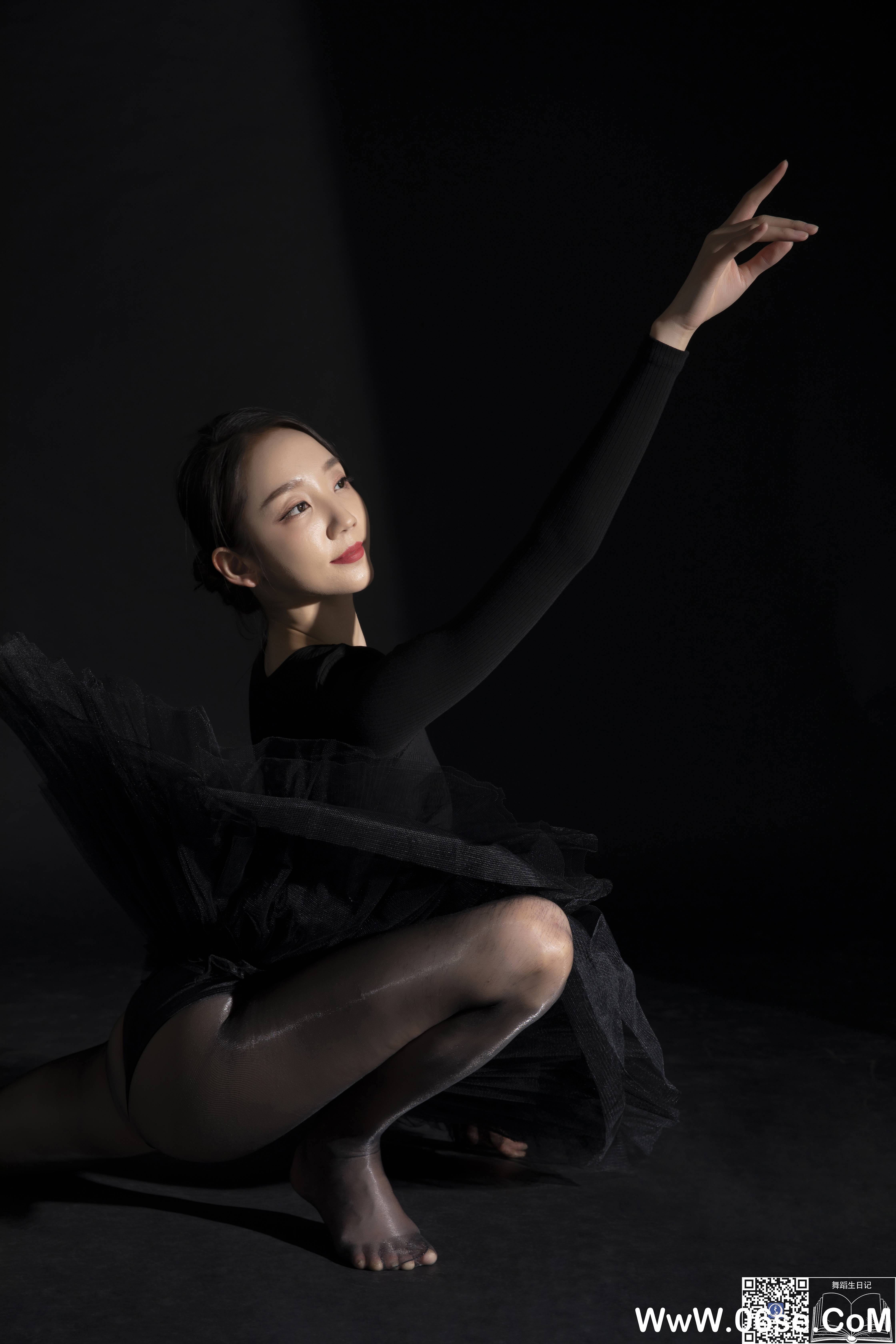 图片[25]-[GALLI嘉丽]舞蹈生日记 099 – 清清老师[44P335M]-六色网