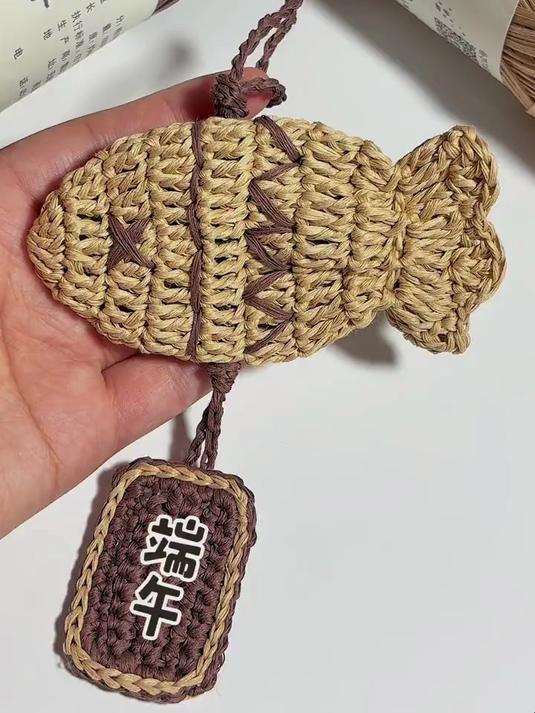 小鱼蛋袋钩织附图解简单百搭的蛋袋钩织