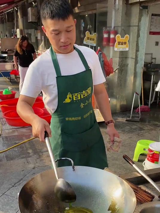 江苏盱眙香辣小龙虾
