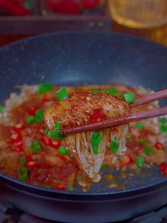 这样做的烧烤金针菇,给肉都不换