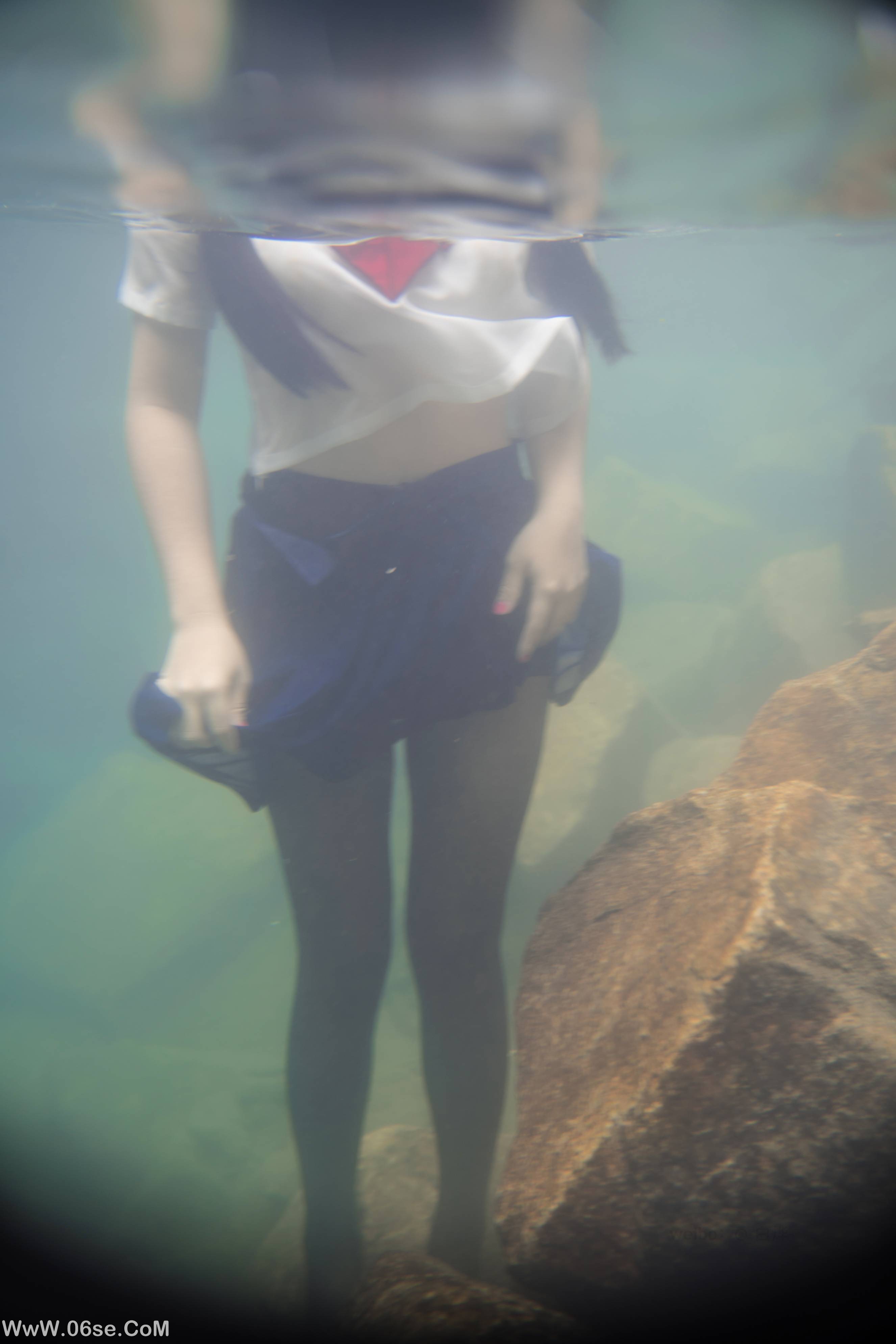 图片[25]-白烨 NO.001 湿身JK水下版[98P+2V1.76G]-六色网