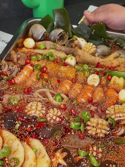 只要会烧水就能做出重庆地道的钵钵鸡在家做经济实惠好吃得也放心