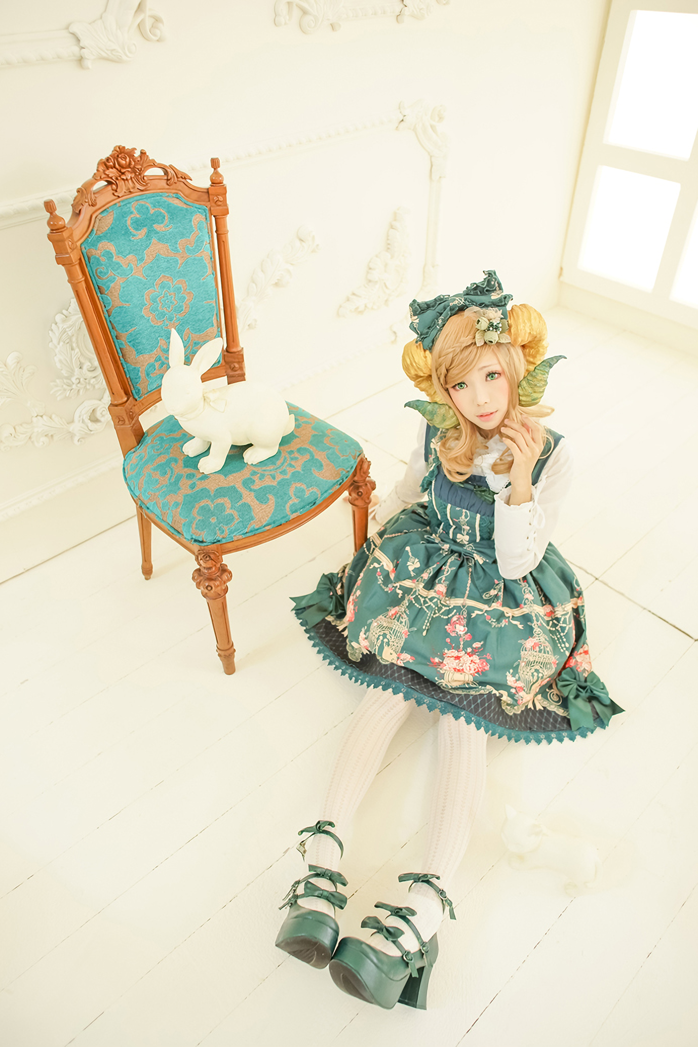 Ely_eee(ElyEE子) NO.016 — 午茶角少女[27P84M]-六色网