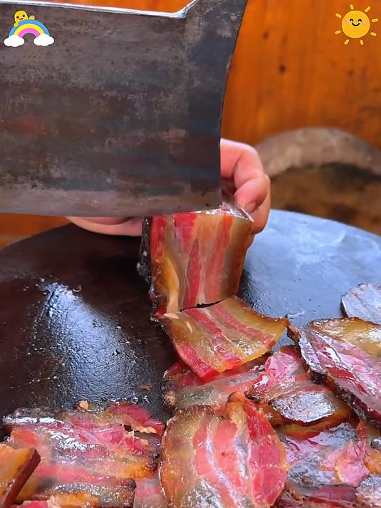 柴火烟熏五花肉农家烟熏腊肉