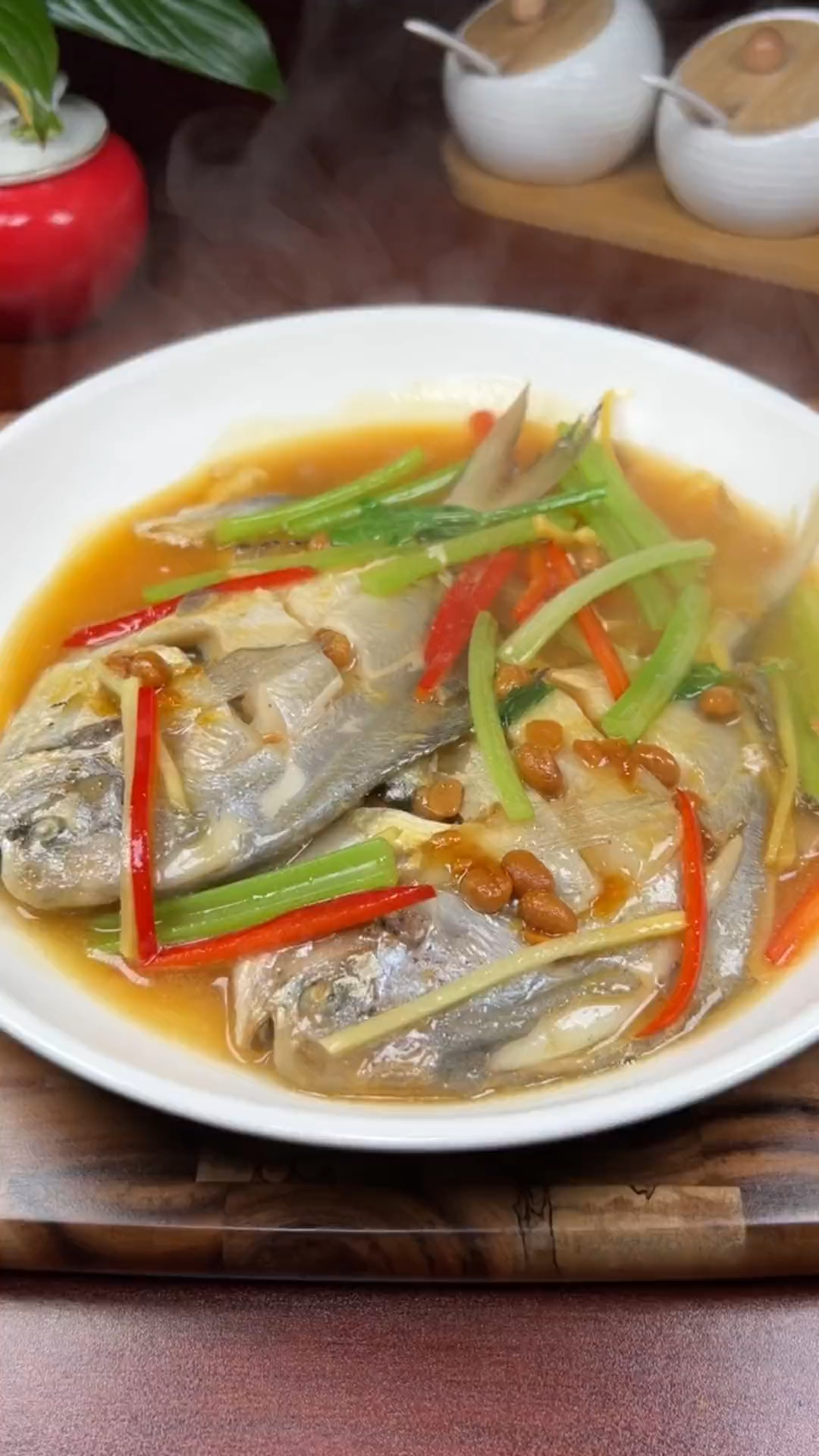 鲳鱼怎样做才好吃,只需要一个步骤就可以,赶紧试试吧