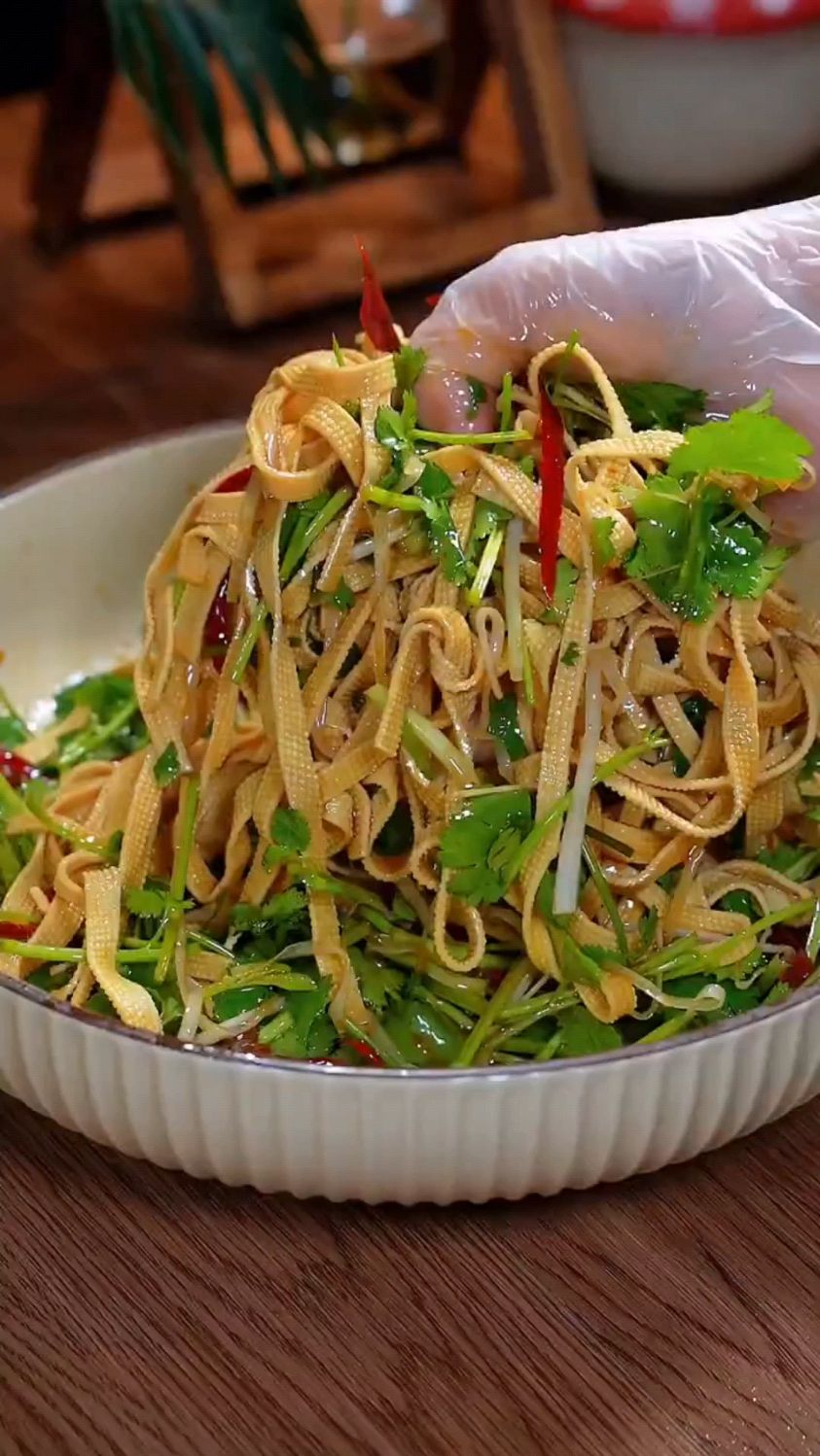 炝拌干豆腐丝这样做