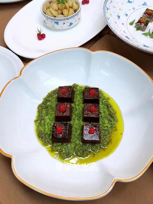 凉菜摆盘装饰技巧