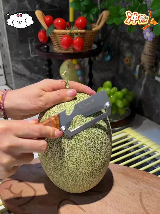 一削即净，木柄设计贴合掌心更舒适