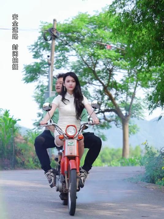 湘西美食土匪鸭,麻辣香糯,啃起停不下来!