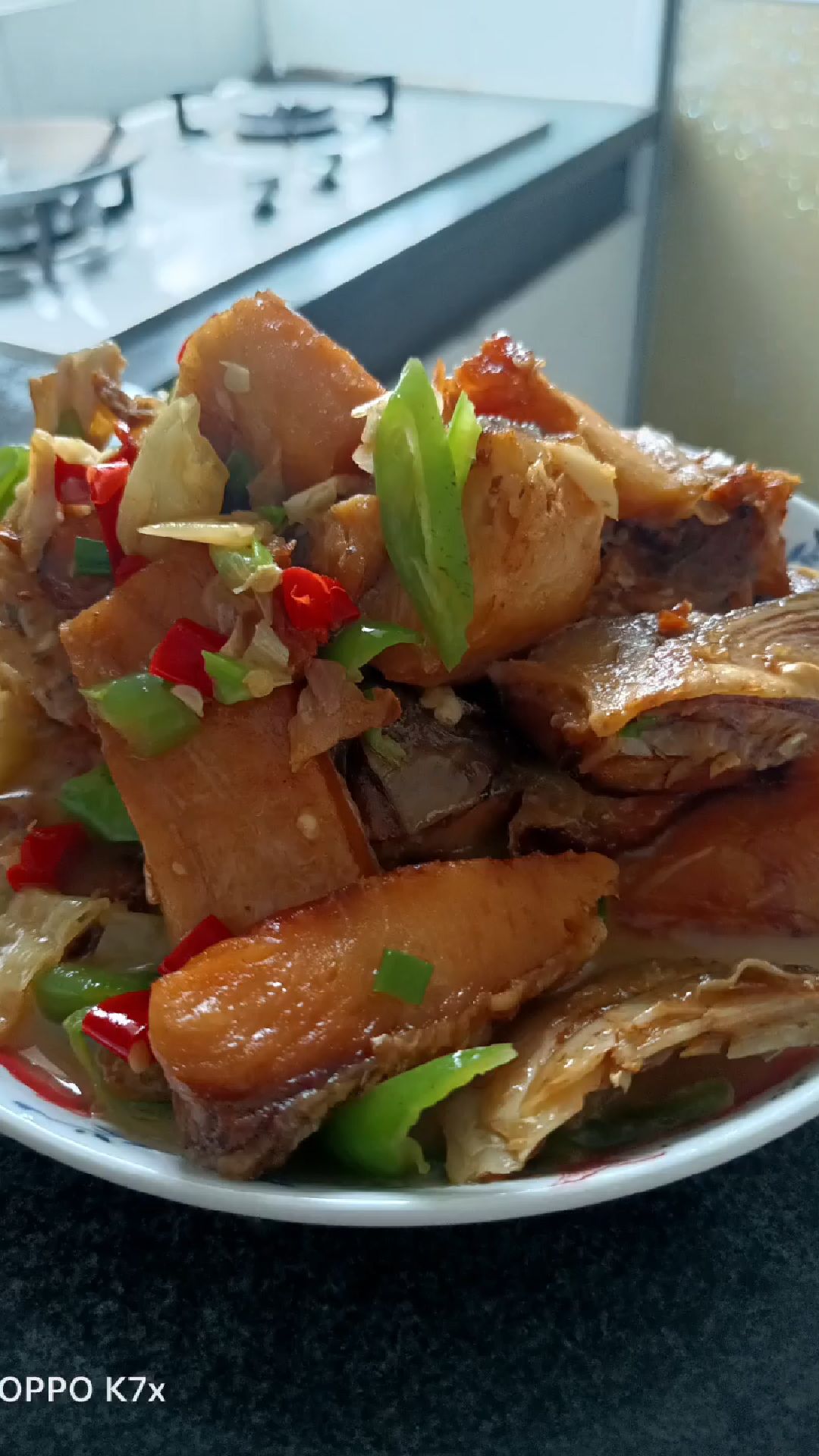 非常好吃的草鱼,自己腌制晒干,做出来香辣可口!