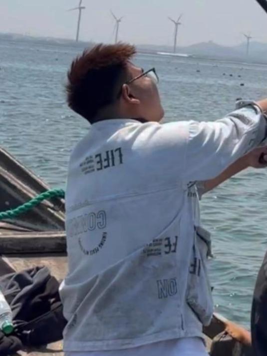 粉丝专属福利!不玩套路免费带粉丝出海沉浸式海钓喽#记录真实生活##海钓# #出海钓鱼# #