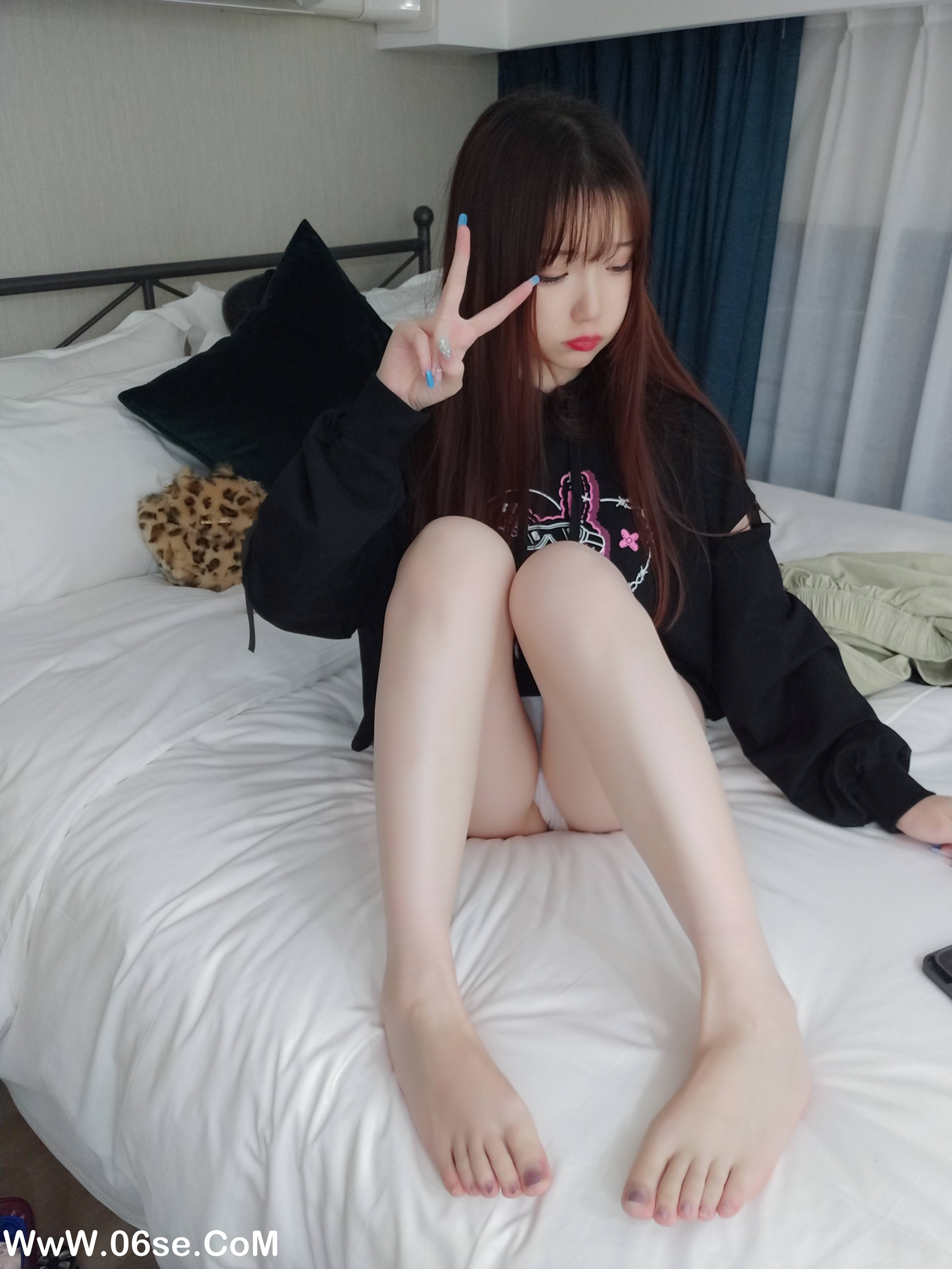 图片[133]-雪晴 – NO.014 美腿美足美臀[178P+2V956M]-六色网