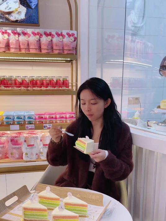彩虹小蛋糕