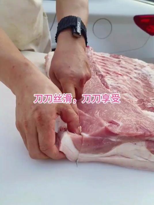 龙泉锻打剔骨刀超锋利，拆骨分肉快准狠，用着趁手还耐用～