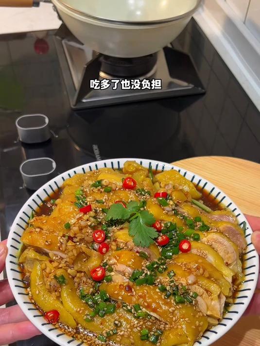 这个酸辣凉拌鸡你们一定要试试