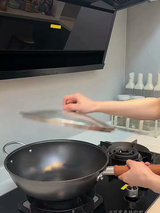 「厨房好物」趁手好用的双立人龙铁炒锅