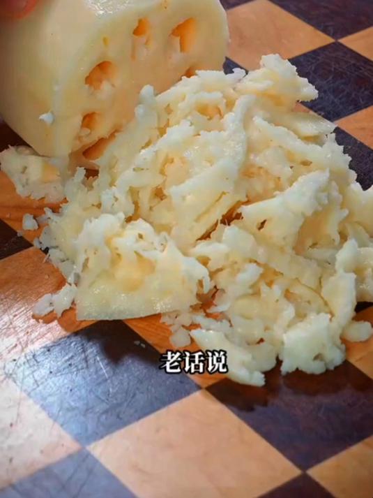 这是最近比较火的莲藕丸子