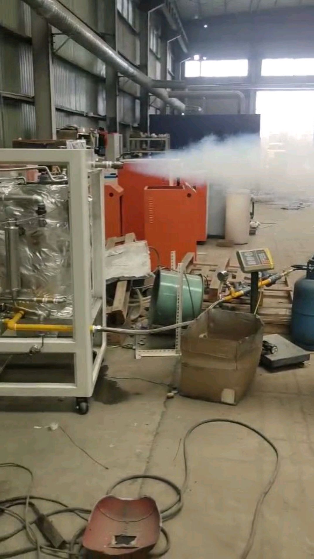 郑州新型200公斤燃气承压火排式蒸汽发生器