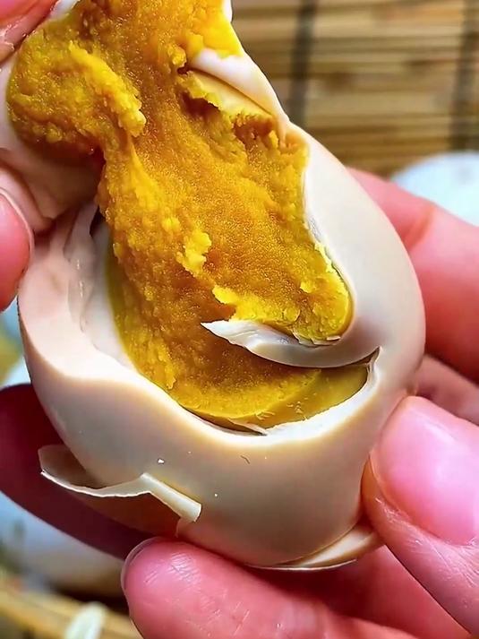 谁不爱这口麻酱鸡蛋!砂软蛋黄,超下饭