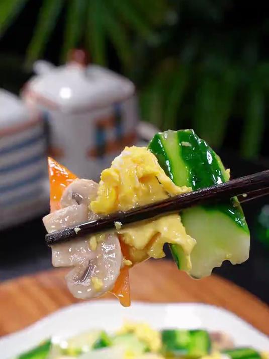 口蘑炒鸡蛋清脆又可口