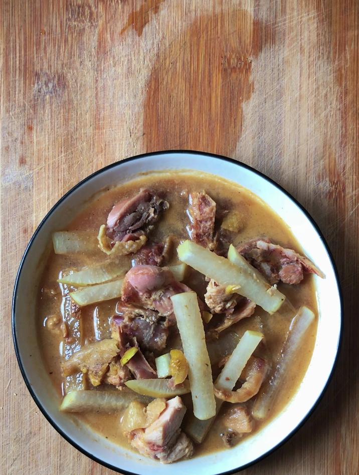 鸡肉和什么菜搭配最好,和萝卜搭配最好