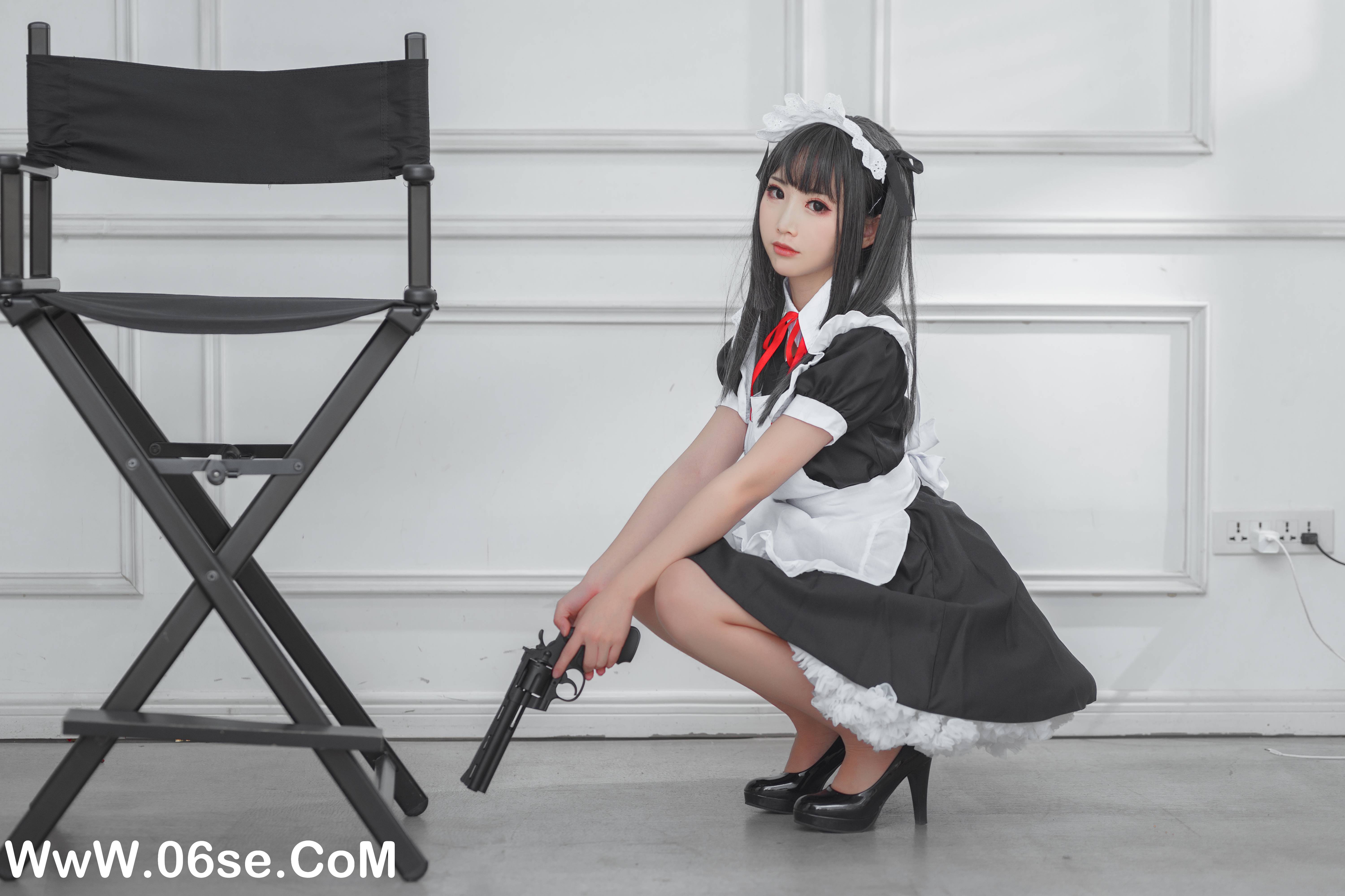 图片[11]-Coser面饼仙儿 NO.037 – 左轮女仆[15P124M]-六色网