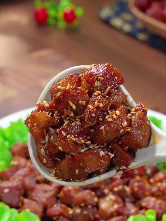 风味独特的蒜香梅花肉
