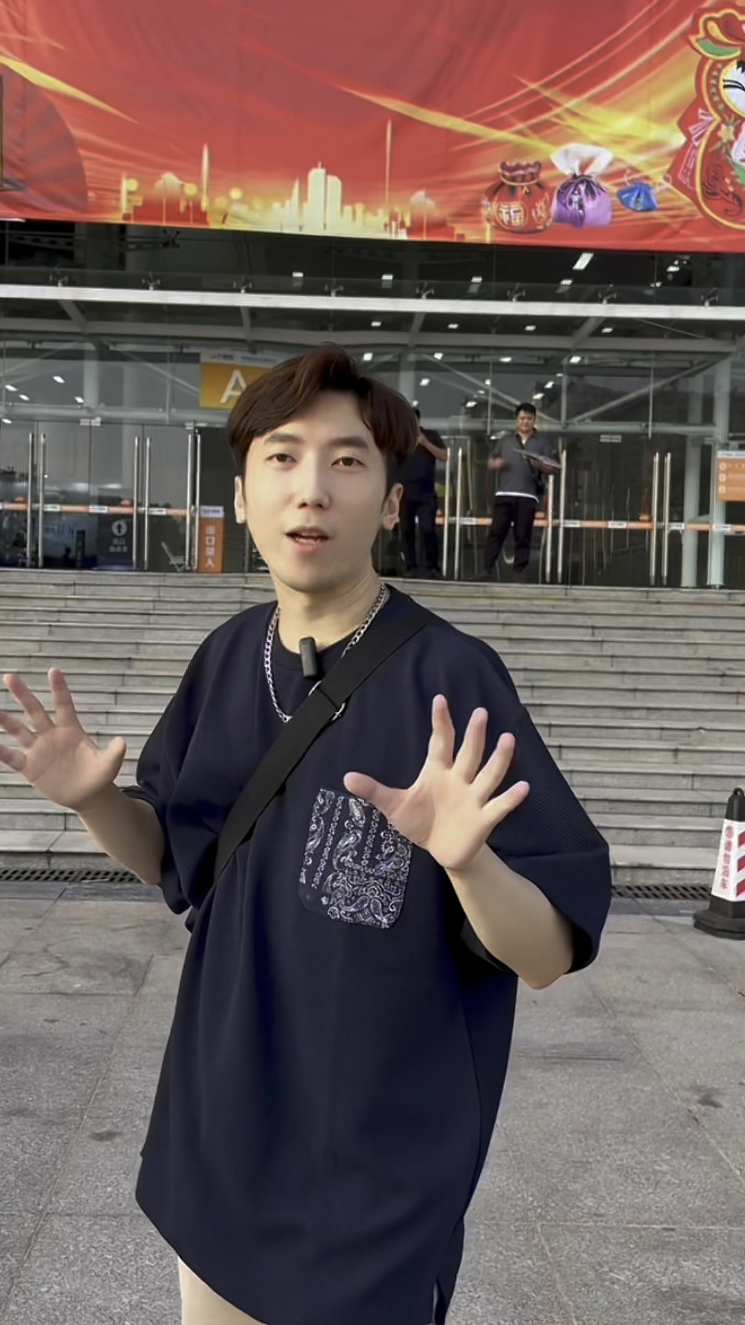 快来这里吃酸菜吧