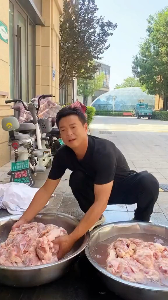 美味的铁板鸡架