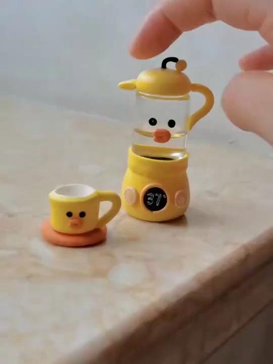 有了这款莎莉鸡的烧水壶，我猜我会爱上喝水