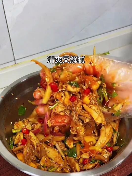 凉拌手撕鸡的做法