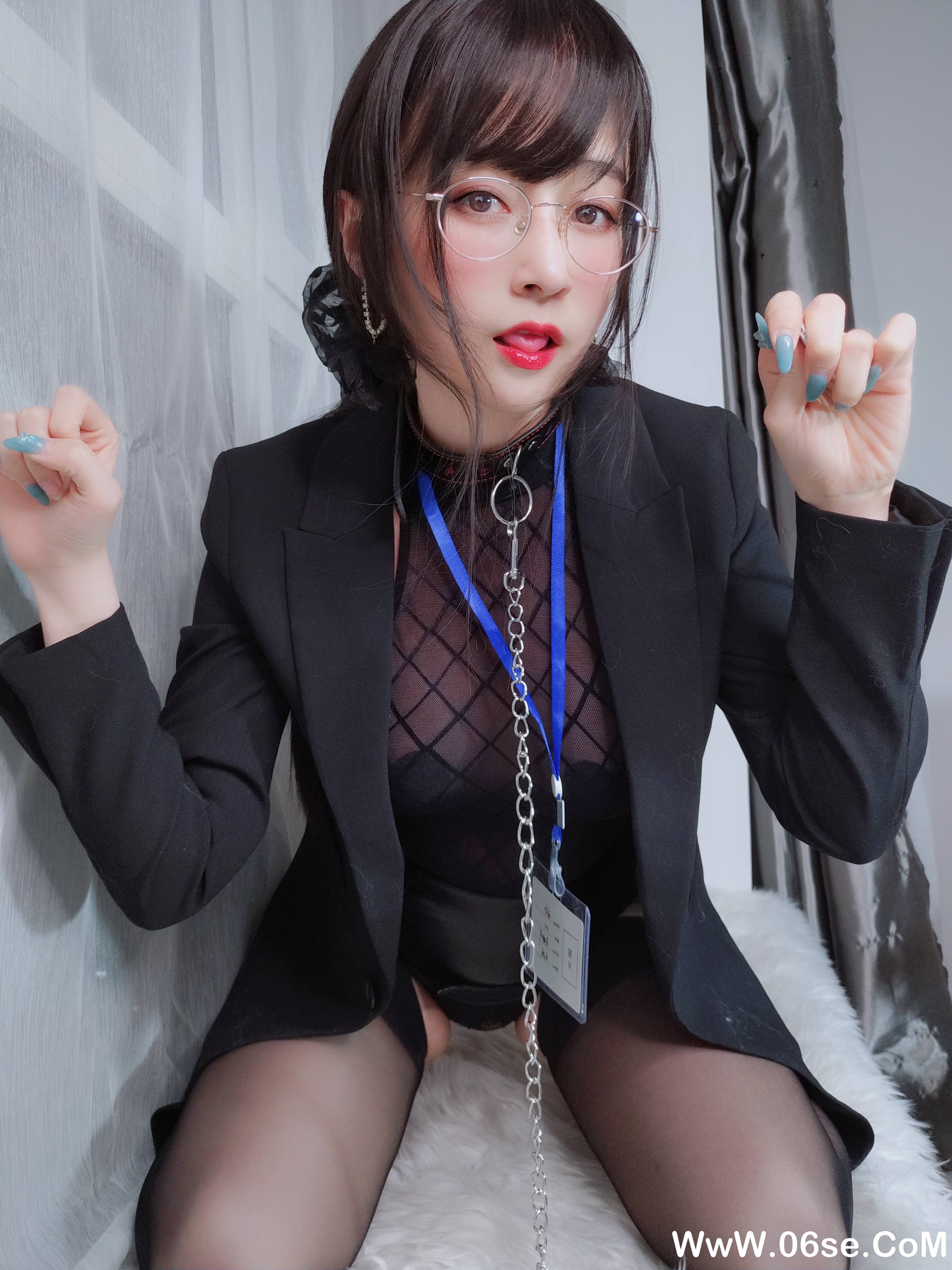 图片[27]-Coser小姐姐白银  NO.088– 黑丝情趣 [144P+8V1.22G]-六色网