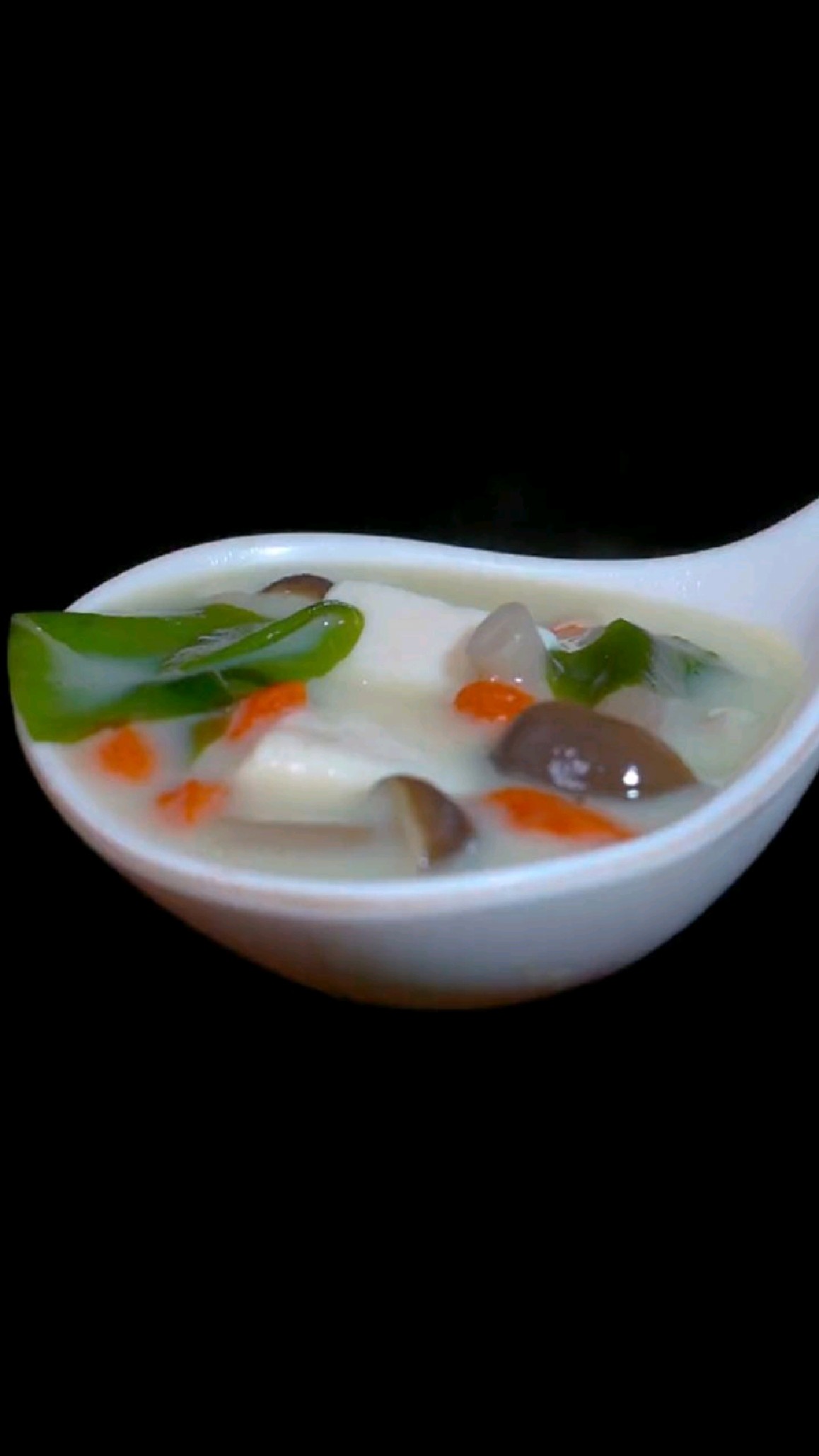 鲫鱼汤的家常做法