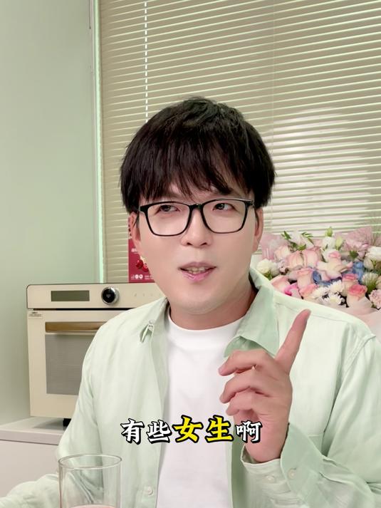 早餐吃上一盒牛奶，一个包子，这样吃真的健康吗？