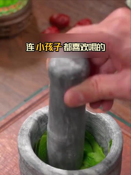 养胃减脂丝瓜鸡蛋汤：易消化无负担，减脂养胃双赢